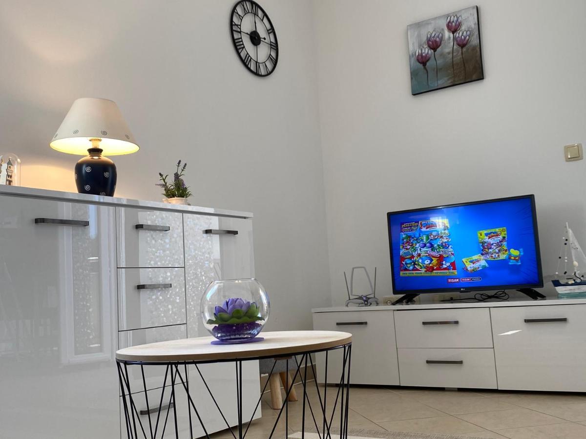 Apartment Tihana Трогир Экстерьер фото