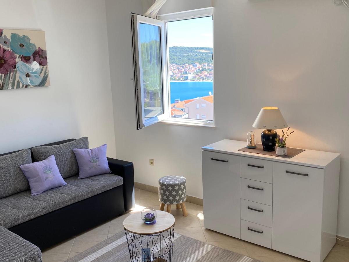 Apartment Tihana Трогир Экстерьер фото