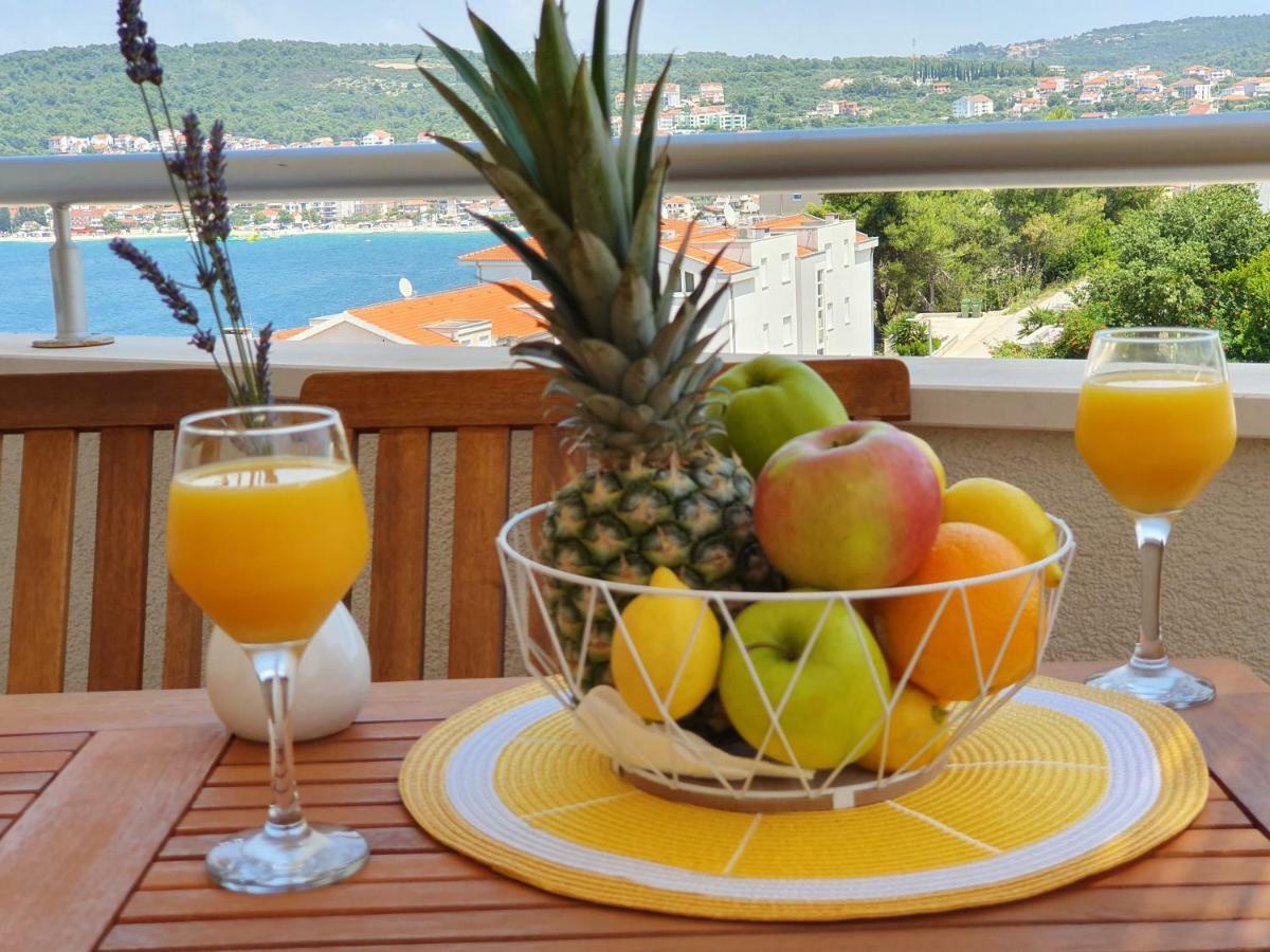 Apartment Tihana Трогир Экстерьер фото