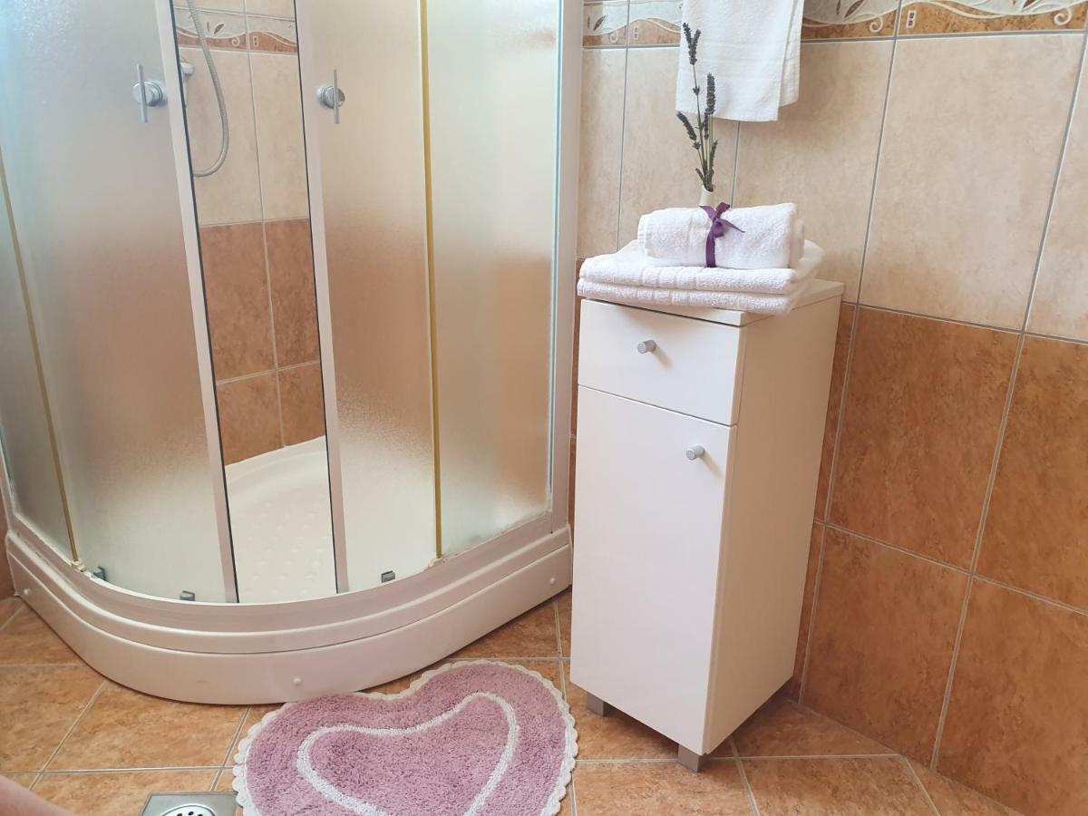 Apartment Tihana Трогир Экстерьер фото