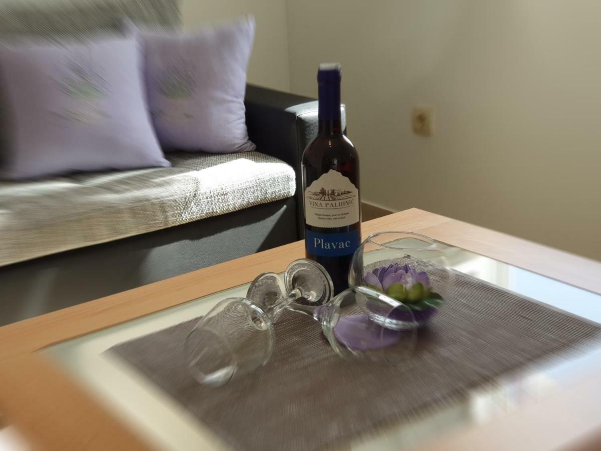 Apartment Tihana Трогир Экстерьер фото